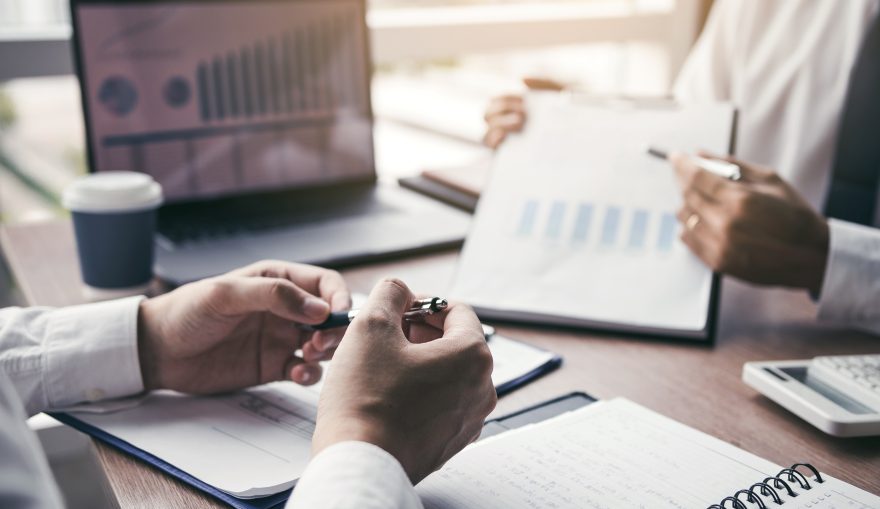 What to Consider Before Selecting an Insurance Plan 